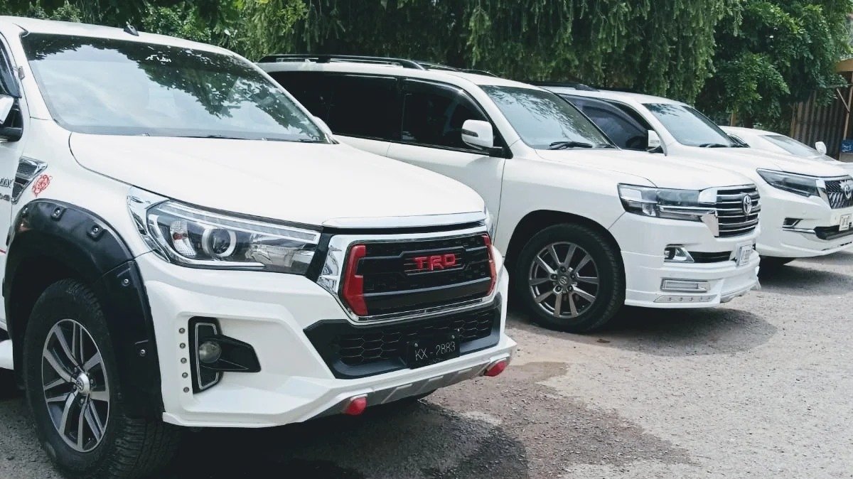 Hertz Car Rental - Avari Lahore Hotel