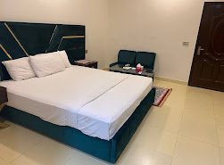 Royalton Inn Hotel - Gulberg